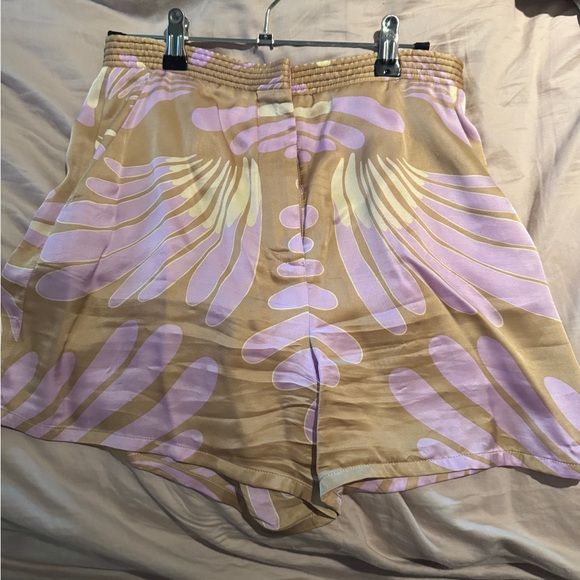 Alexis Floral Shorts Size Small - Picture 1 of 3